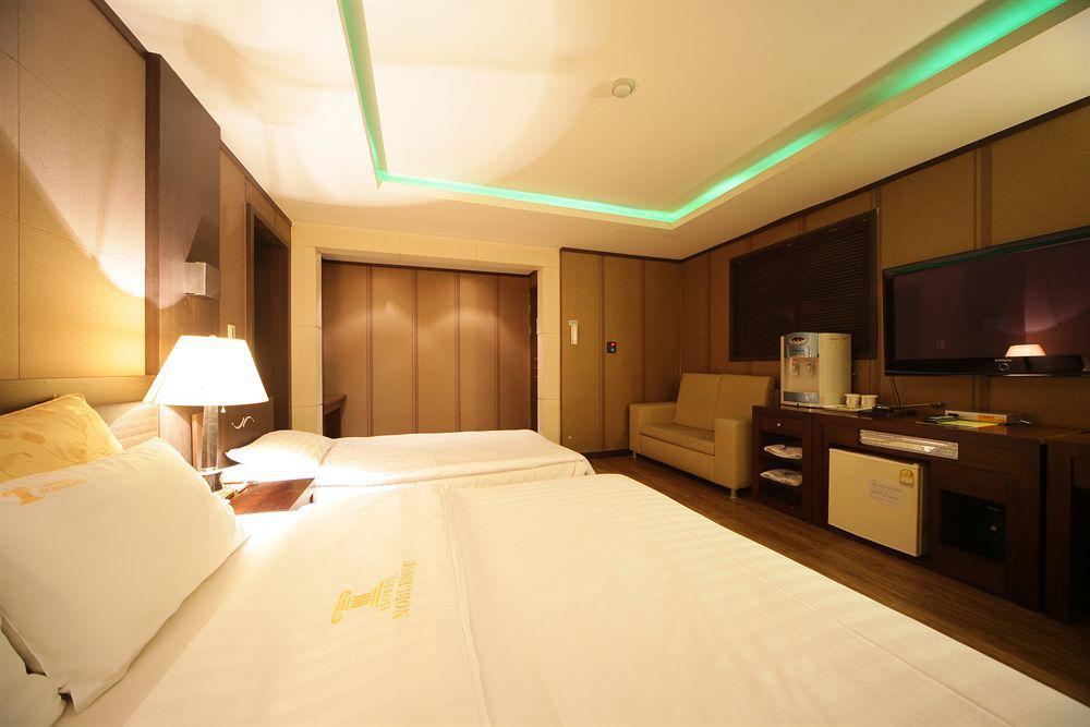 Hotel Noblesse, Yeoksam Seul Esterno foto